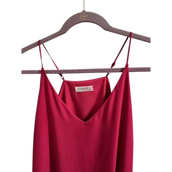 🍒 2/$20 🍒 Evera B Fuchsia Sleeveless V-Neck Camisole Top sz M - Picture 2 of 6